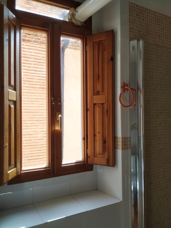 Bonito Apartamento Con Encanto En Casco Antiguo Ron 7 Valenciayole Apartment Exterior photo